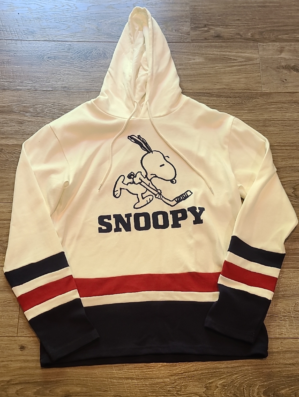 Aeropostale White Peanuts Label Hoodie
